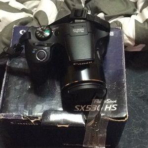 Canon eo3 powershot sx530 has